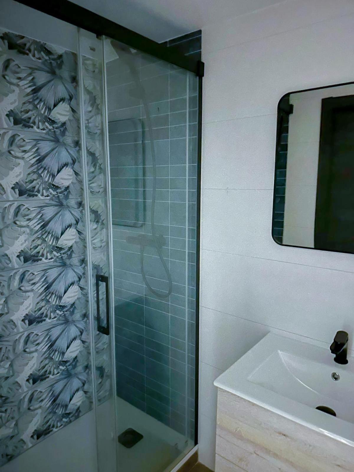 Zur Boutique Hostel Фуeнхирола Екстериор снимка