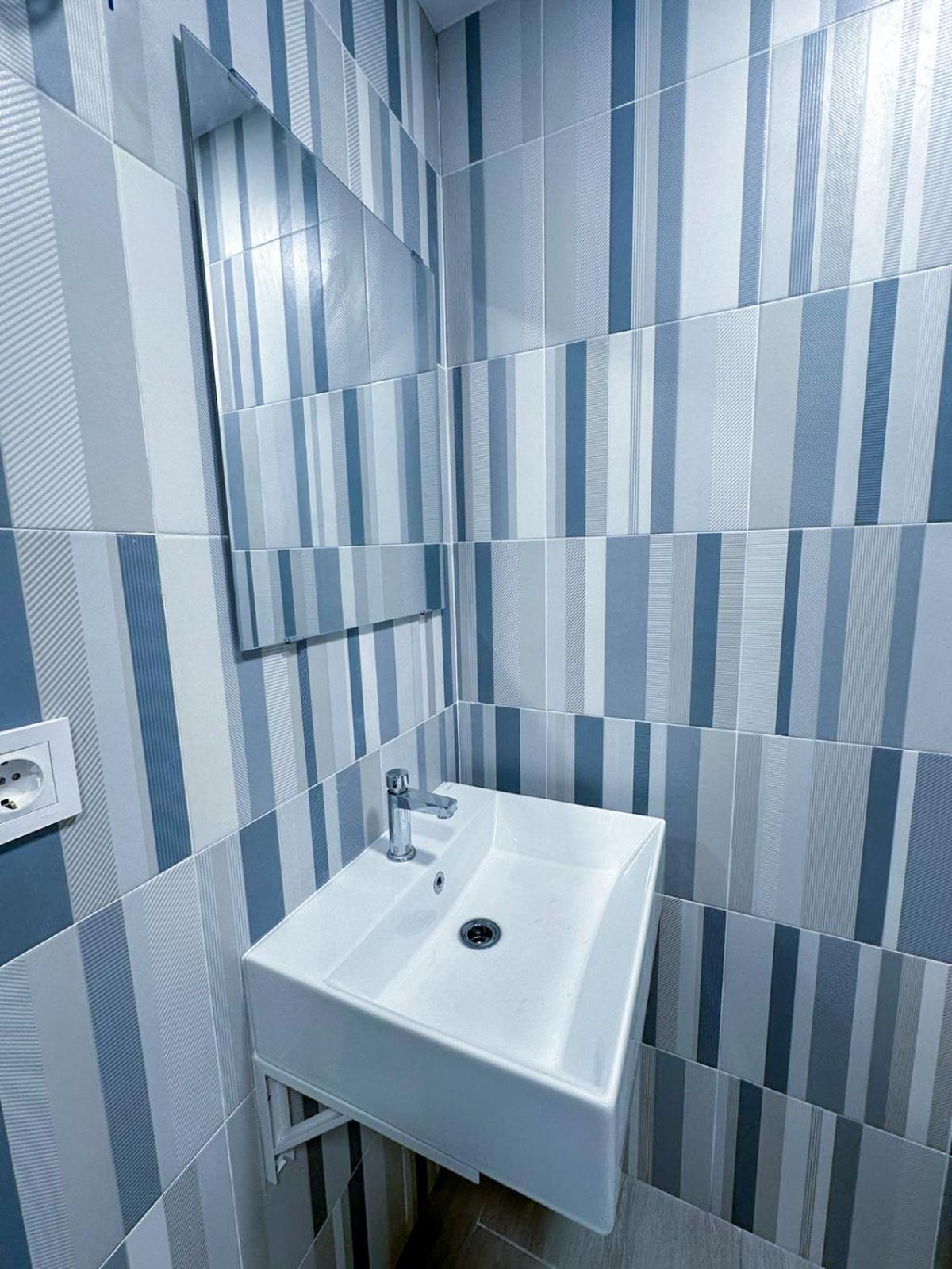 Zur Boutique Hostel Фуeнхирола Екстериор снимка