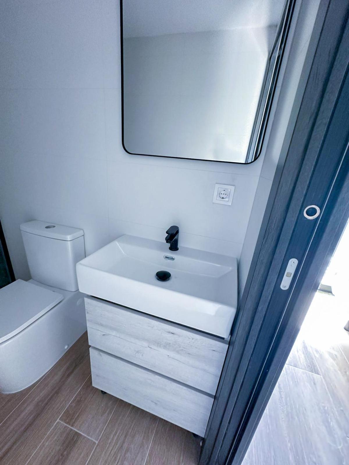 Zur Boutique Hostel Фуeнхирола Екстериор снимка
