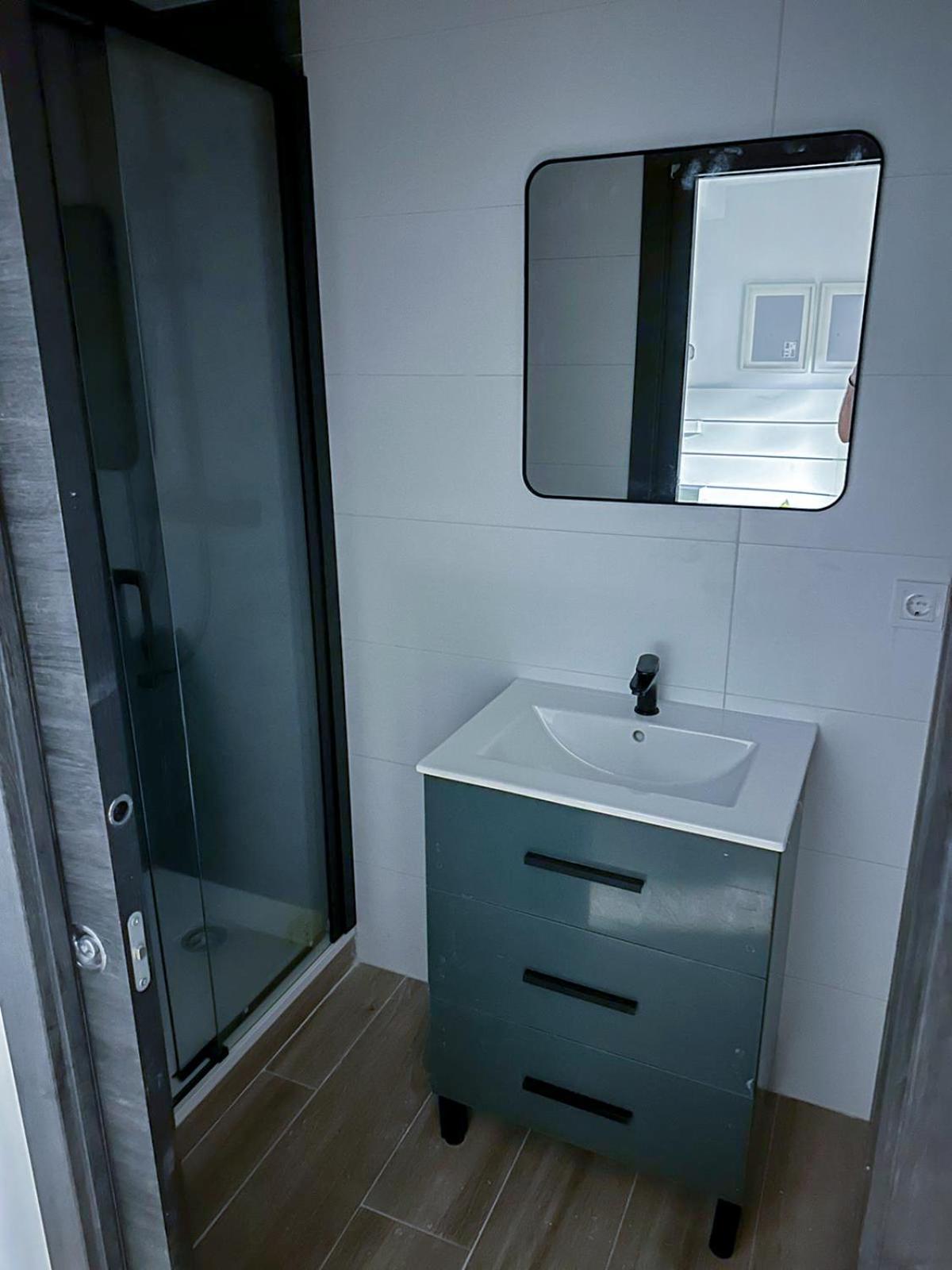 Zur Boutique Hostel Фуeнхирола Екстериор снимка