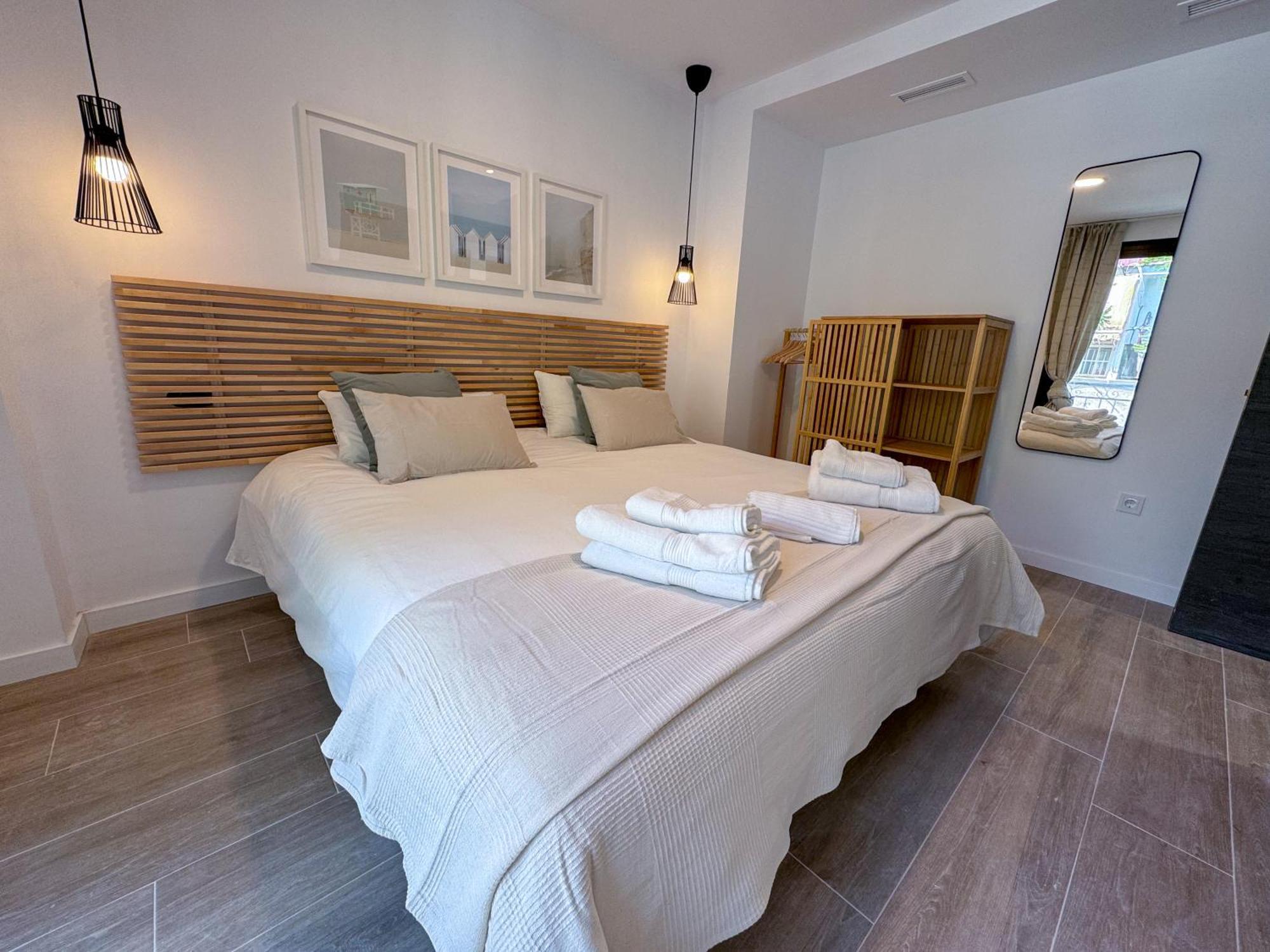 Zur Boutique Hostel Фуeнхирола Екстериор снимка