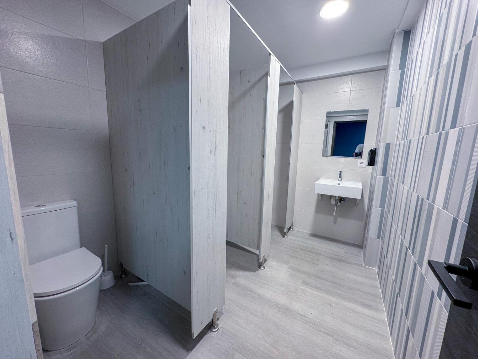 Zur Boutique Hostel Фуeнхирола Екстериор снимка