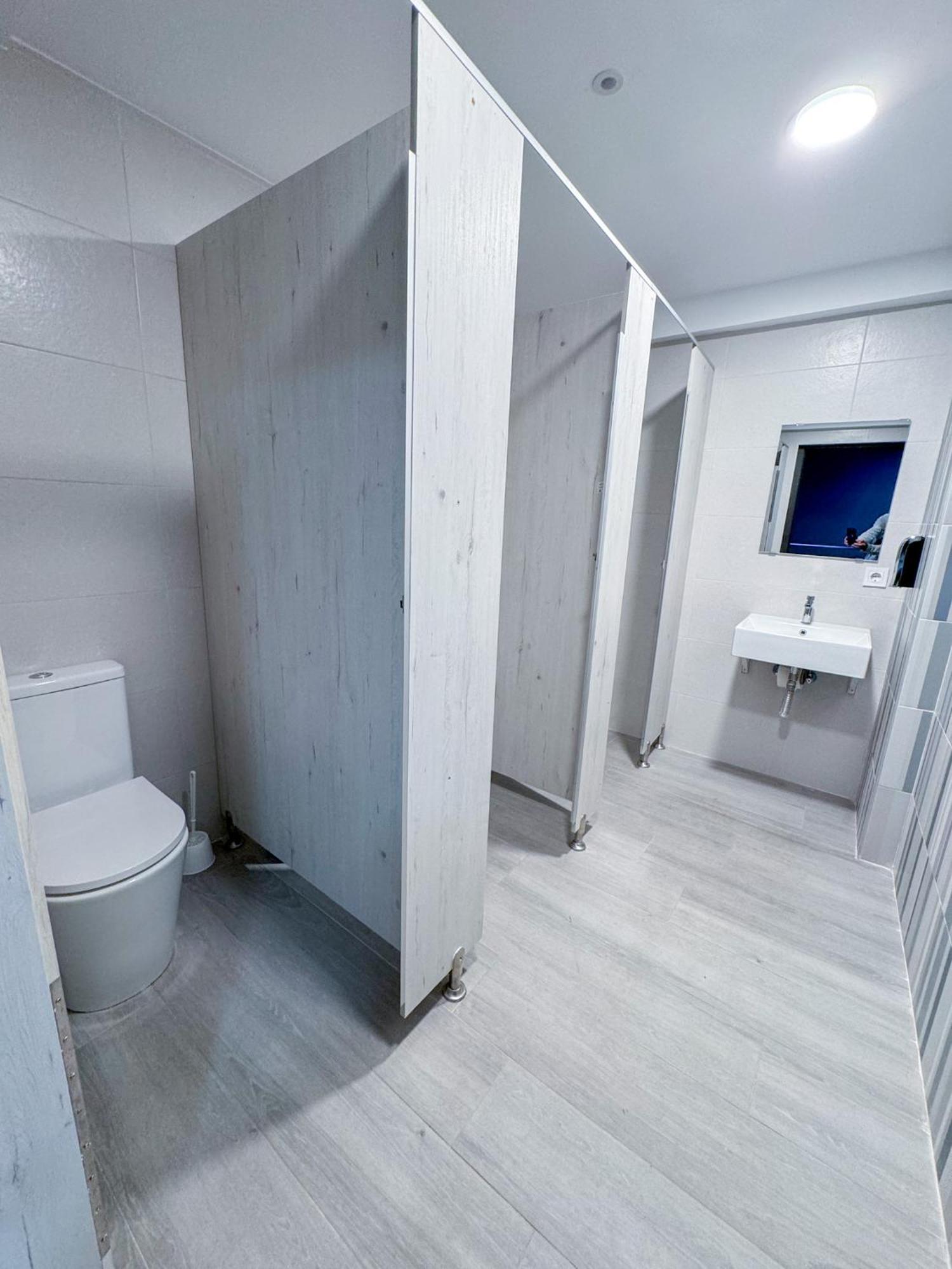 Zur Boutique Hostel Фуeнхирола Екстериор снимка